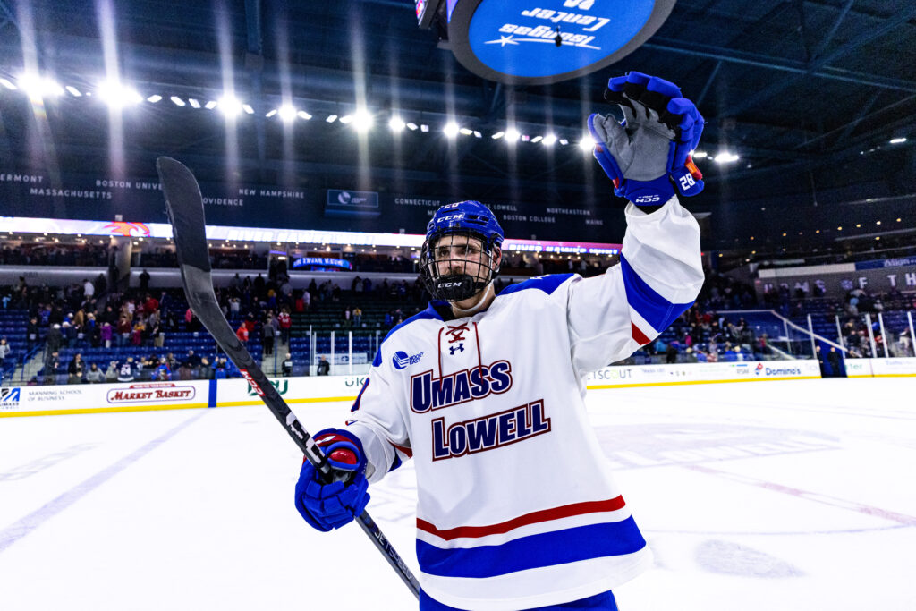 UMass Lowell hockey team to begin season this weekend in Alaska